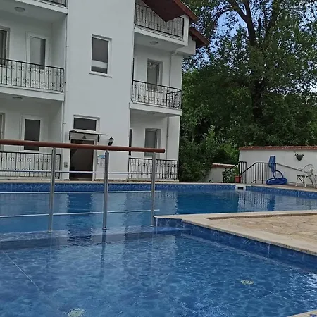 Διαμέρισμα Garden-view