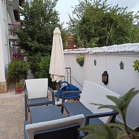 Garden-view Διαμέρισμα